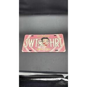 Betty Boop Hugs Kisses SWT HRT Pink Decorative Metal License Plate vintage
